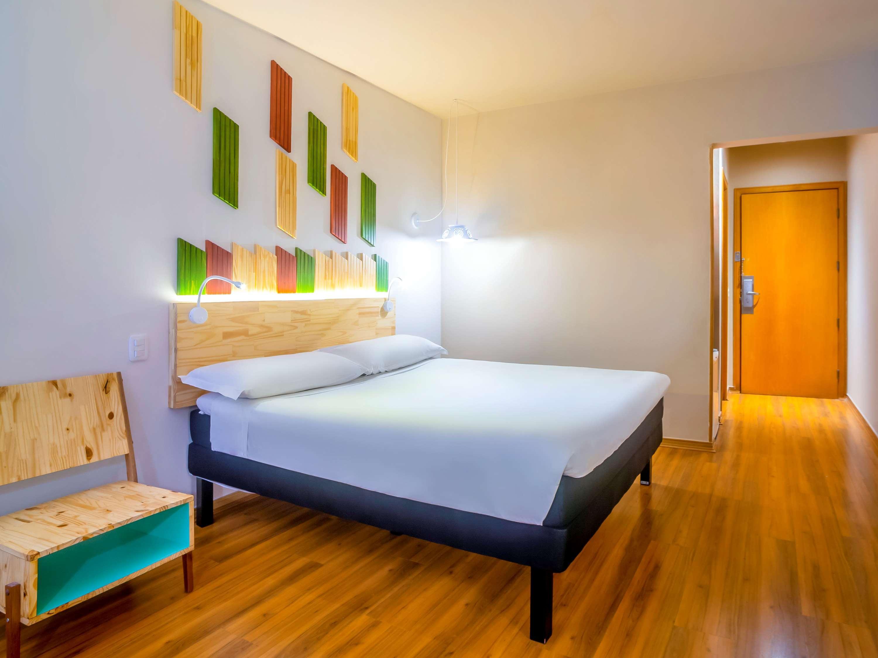 Hotel Nacional Inn Curitiba Santa Felicidade Экстерьер фото