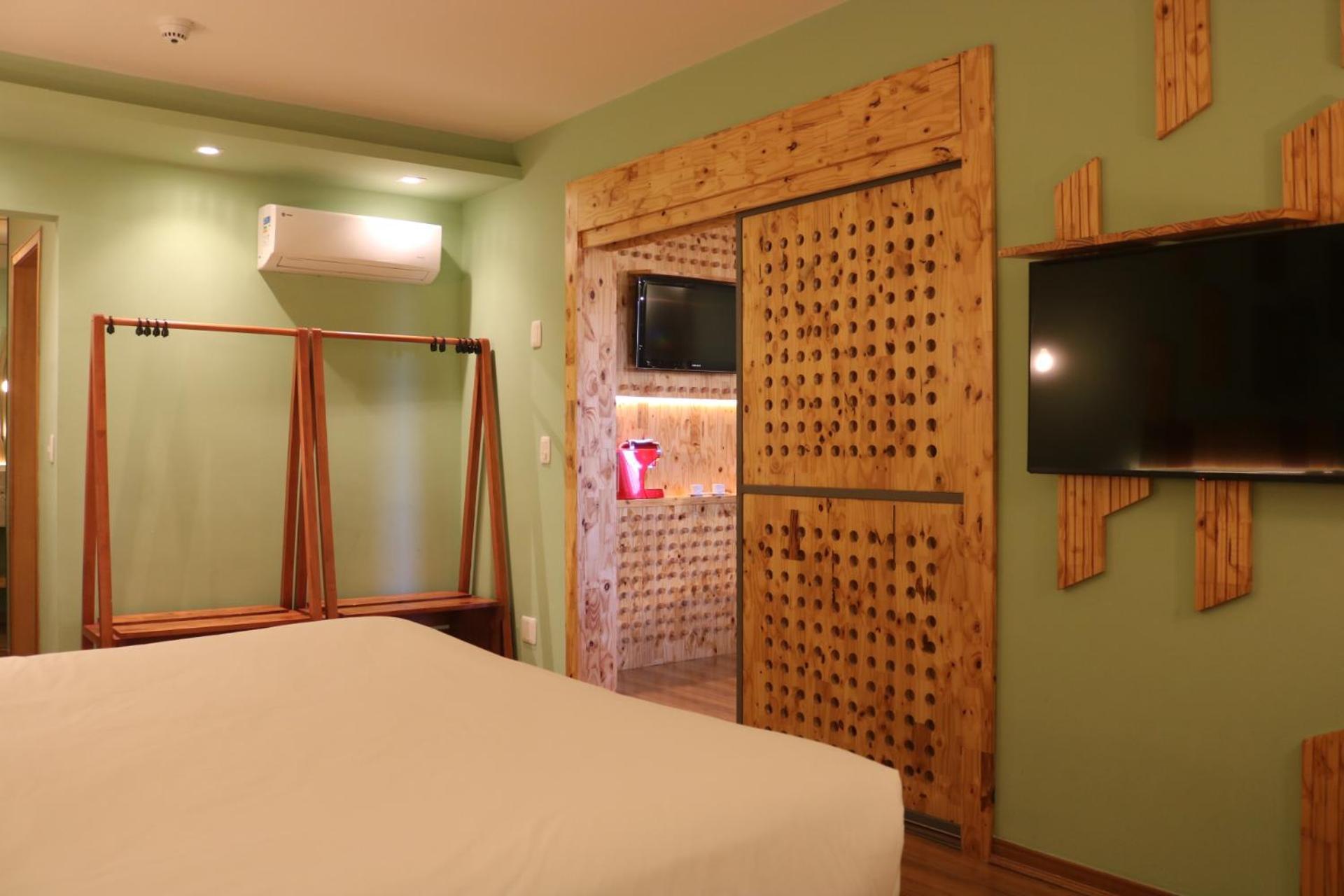 Hotel Nacional Inn Curitiba Santa Felicidade Экстерьер фото