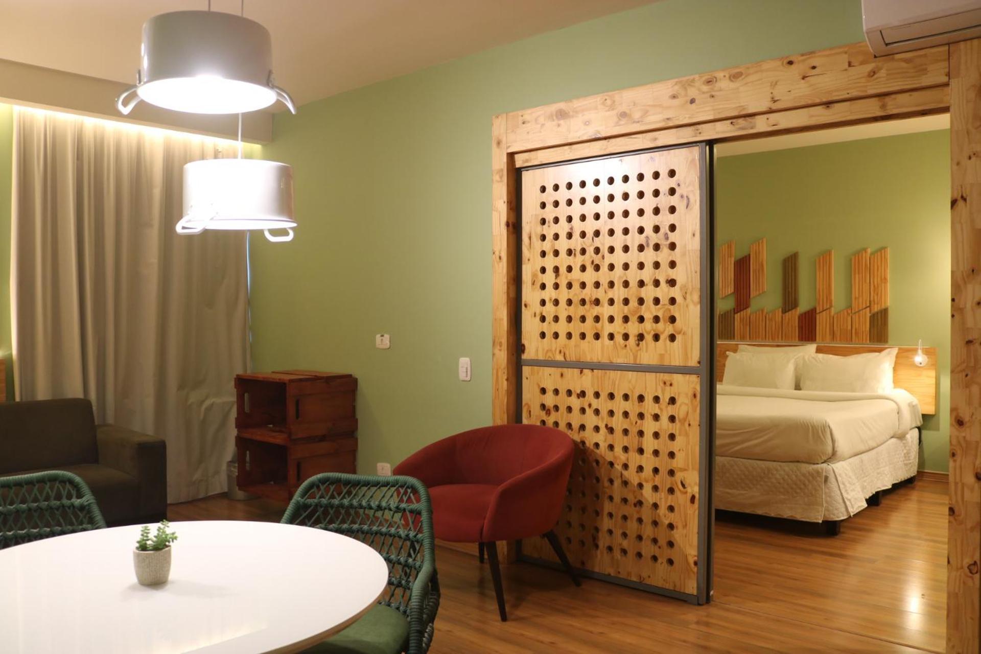 Hotel Nacional Inn Curitiba Santa Felicidade Экстерьер фото