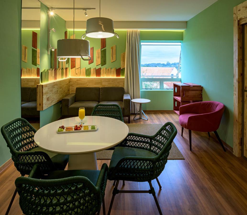 Hotel Nacional Inn Curitiba Santa Felicidade Экстерьер фото